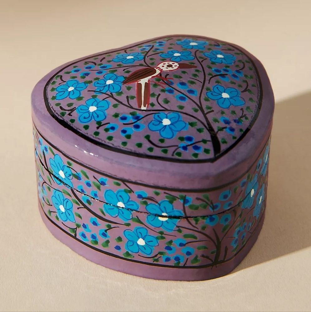 NEW Anthropologie Paper Mache Heart Trinket Box